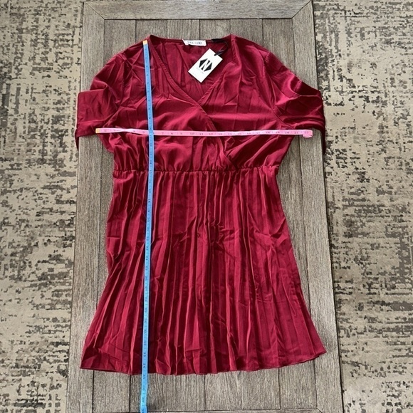 Nikki Lund Sienna Long Sleeve Faux Wrap Dress - Picture 11 of 13